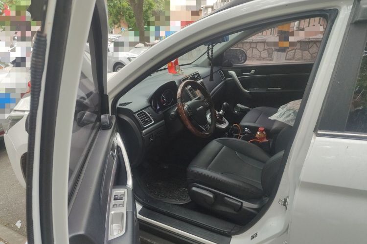 Used Haval M6 2019 1.5T Manual Two-Wheel Drive Elite Version China VI Standard Driver Seat