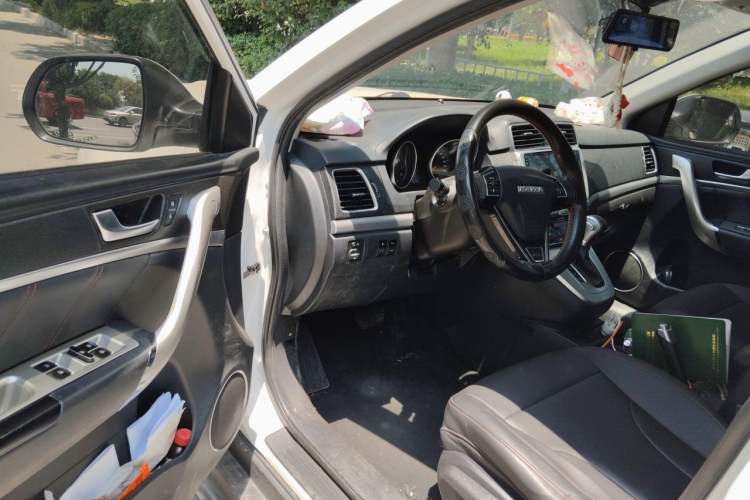Used Haval M6 2019 1.5T DCT Two-Wheel Drive Value Edition China VI Standard Driver Seat