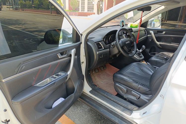 Used Haval M6 2019 1.5T Manual Two-Wheel Drive Urban Version China V Standard Driver Seat