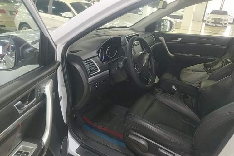 Used Haval M6 2019 1.5T DCT Two-Wheel Drive Value Edition China VI Standard Driver Seat