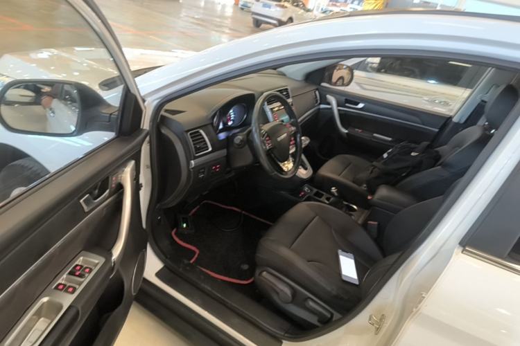 Used Haval M6 2019 1.5T DCT Two-Wheel Drive Value Edition China VI Standard Driver Seat