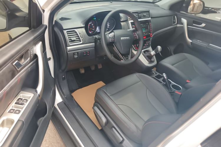 Used Haval M6 2019 1.5T Manual Two-Wheel Drive Elite Version China VI Standard Driver Seat