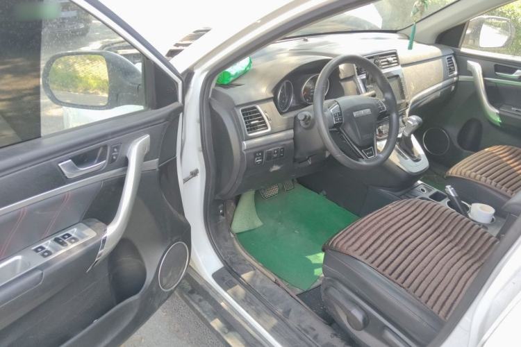 Used Haval M6 2019 1.5T DCT Two-Wheel Drive Value Edition China VI Standard Driver Seat