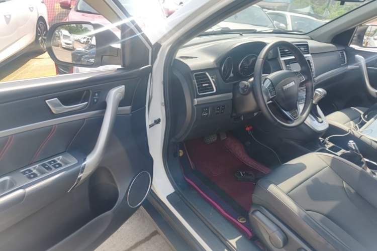 Used Haval M6 2019 1.5T DCT Two-Wheel Drive Value Edition China VI Standard Driver Seat