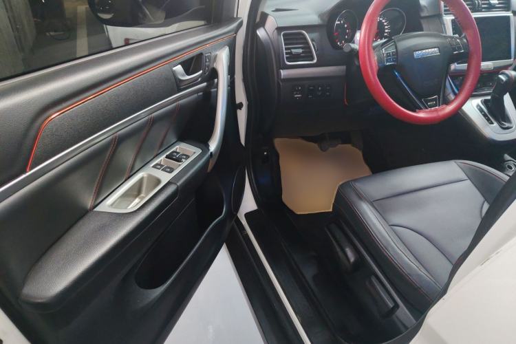 Used Haval M6 2019 1.5T DCT Two-Wheel Drive Value Edition China VI Standard Driver Seat