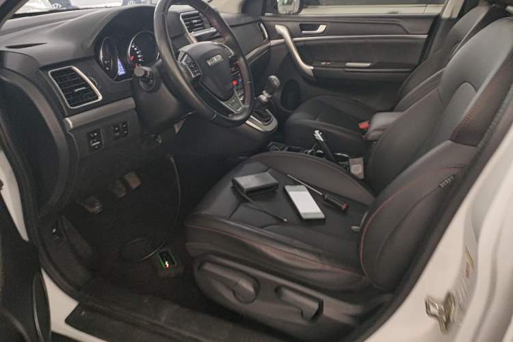 Used Haval M6 2019 1.5T Manual Two-Wheel Drive Elite Version China V Standard Driver Seat