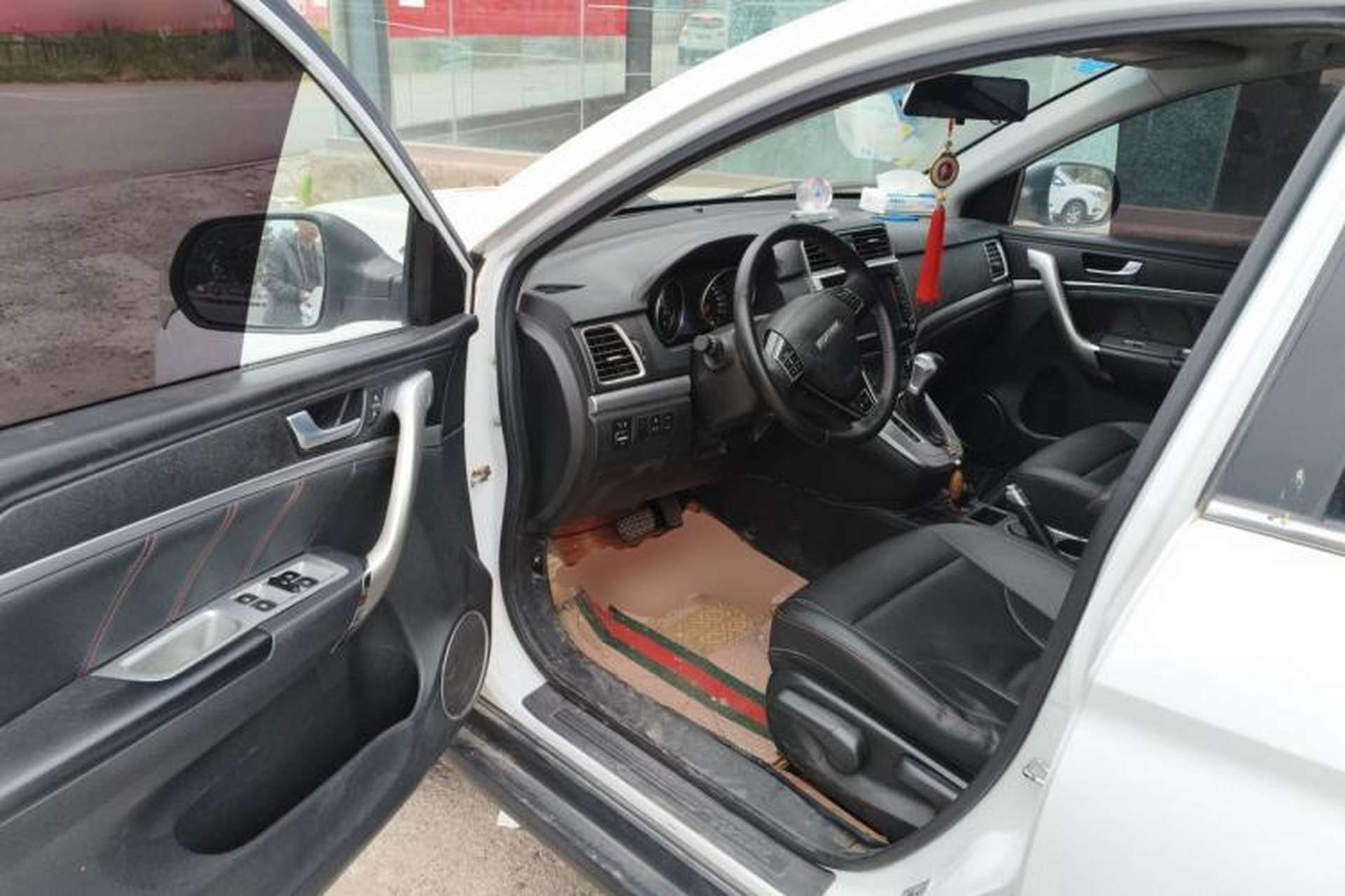 Used Haval M6 2019 1.5T DCT Two-Wheel Drive Elite Version China V Standard Driver Seat