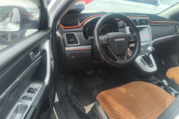 Used Haval M6 2019 1.5T DCT Two-Wheel Drive Value Edition China VI Standard Driver Seat