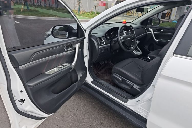 Used Haval M6 2019 1.5T DCT Two-Wheel Drive Value Edition China VI Standard Driver Seat