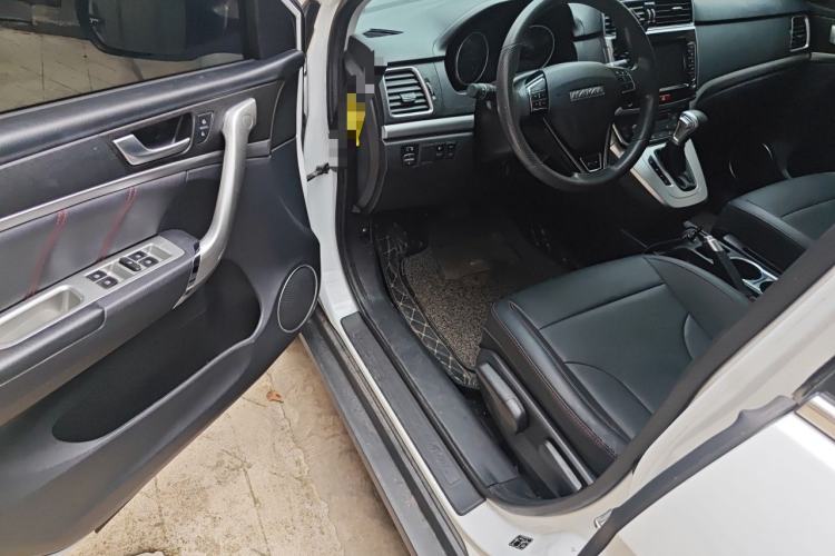 Used Haval M6 2019 1.5T DCT Two-Wheel Drive Value Edition China VI Standard Driver Seat