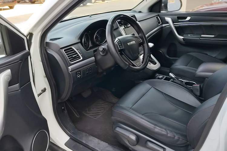 Used Haval M6 2019 1.5T DCT Two-Wheel Drive Elite Version China VI Standard Driver Seat