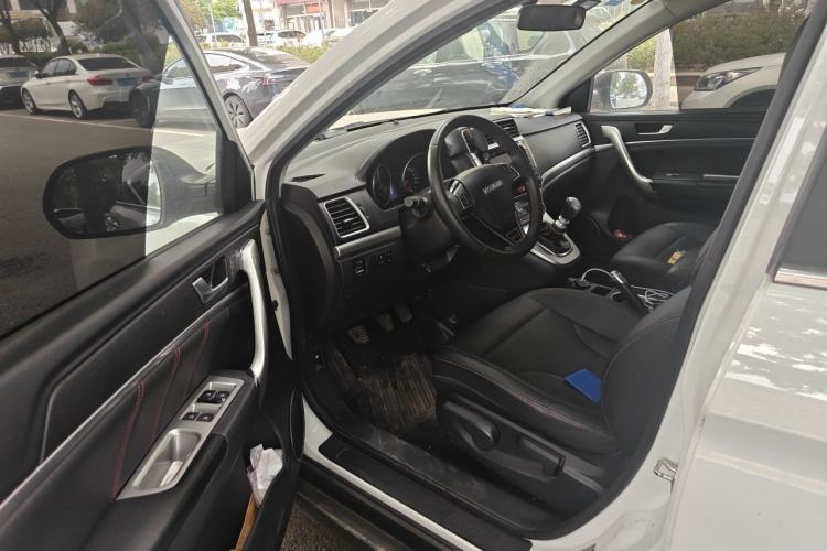 Used Haval M6 2019 1.5T Manual Two-Wheel Drive Elite Version China VI Standard Driver Seat