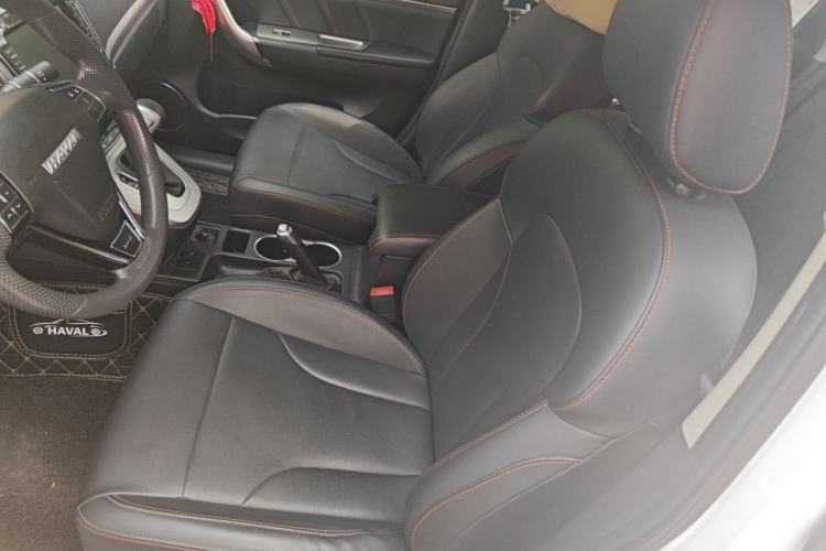 Used Haval M6 2019 1.5T DCT Two-Wheel Drive Value Edition China VI Standard Driver Seat