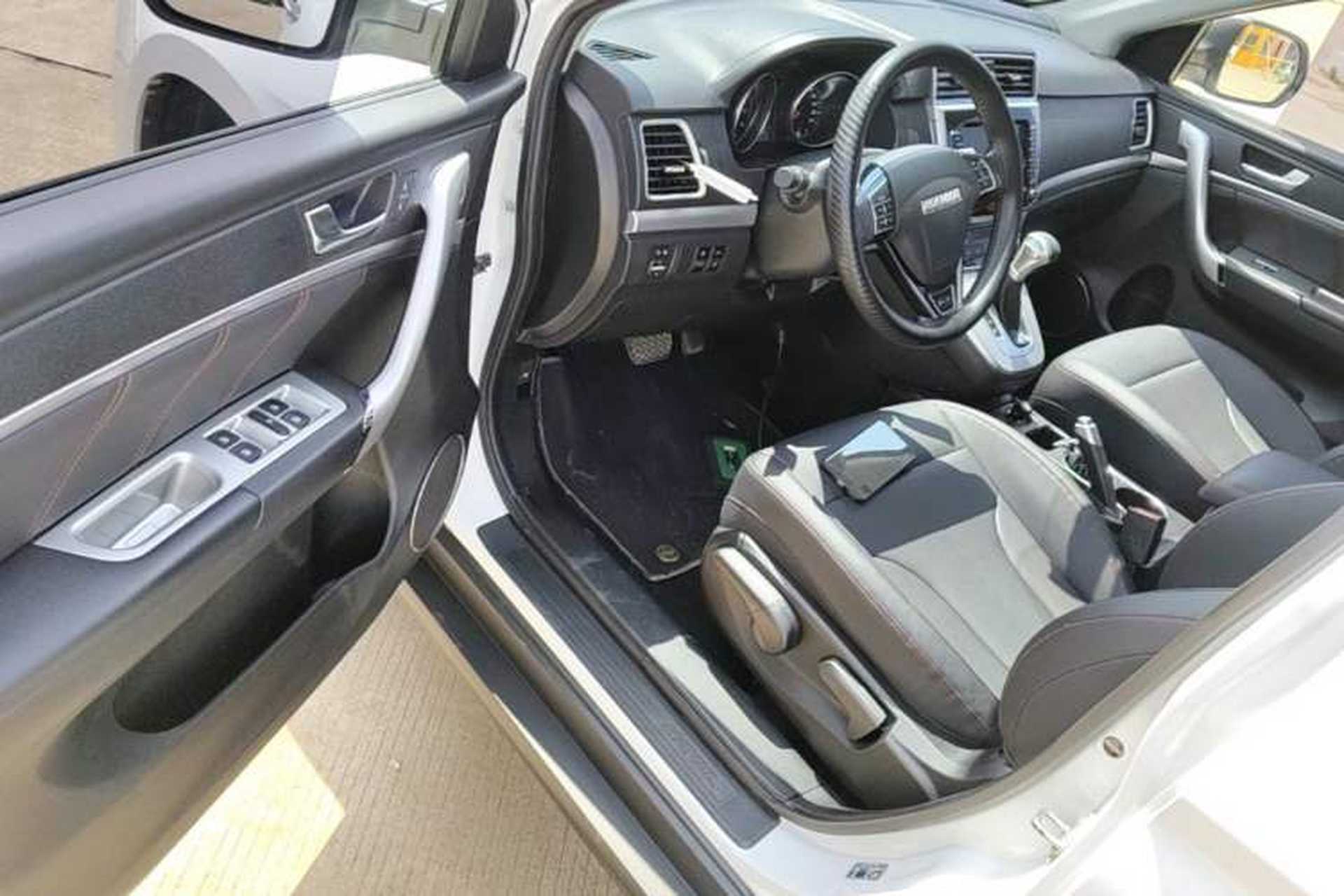 Used Haval M6 2019 1.5T DCT Two-Wheel Drive Value Edition China VI Standard Driver Seat