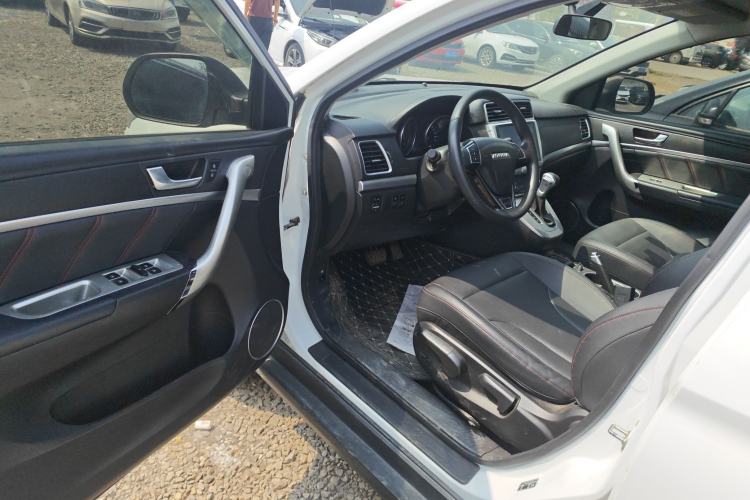Used Haval M6 2019 1.5T DCT Two-Wheel Drive Value Edition China VI Standard Driver Seat
