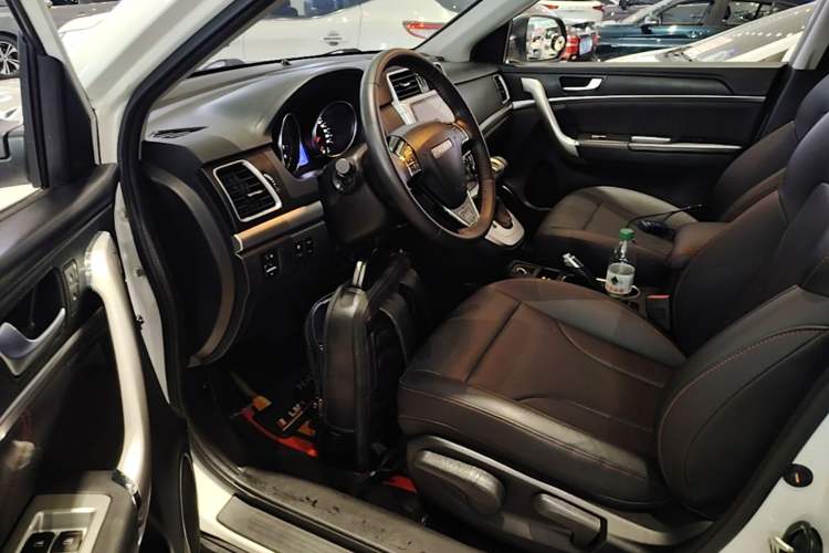 Used Haval M6 2019 1.5T DCT Two-Wheel Drive Value Edition China VI Standard Driver Seat