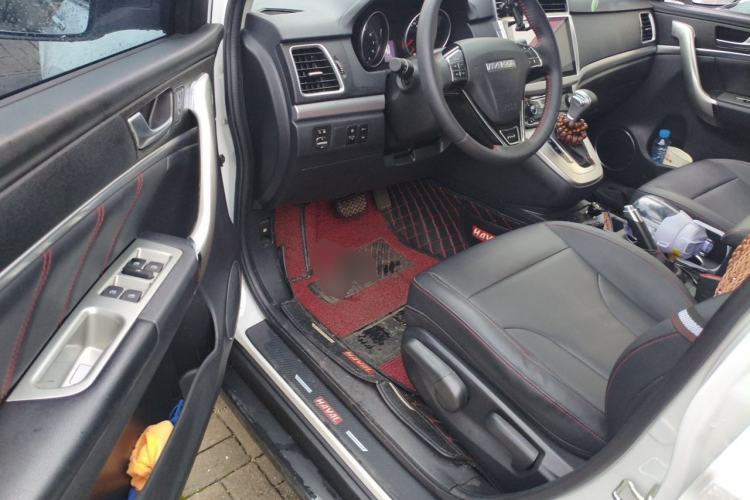 Used Haval M6 2019 1.5T DCT Two-Wheel Drive Value Edition China VI Standard Driver Seat