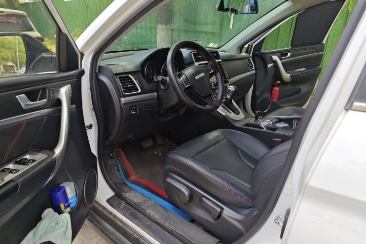 Used Haval M6 2019 1.5T DCT Two-Wheel Drive Elite Version China VI Standard Driver Seat