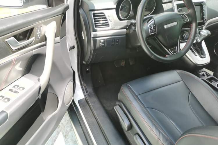 Used Haval M6 2019 1.5T DCT Two-Wheel Drive Elite Version China VI Standard Driver Seat