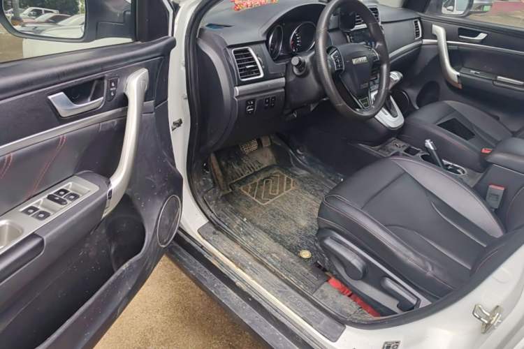 Used Haval M6 2019 1.5T DCT Two-Wheel Drive Value Edition China VI Standard Driver Seat