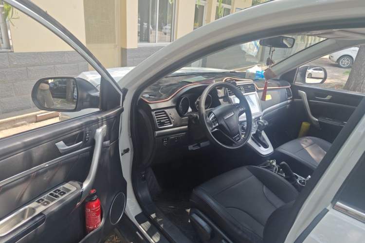 Used Haval M6 2019 1.5T DCT Two-Wheel Drive Value Edition China VI Standard Driver Seat
