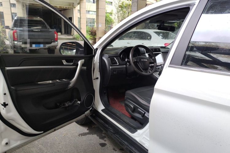 Used Haval M6 2019 1.5T DCT Two-Wheel Drive Elite Version China V Standard Driver Seat
