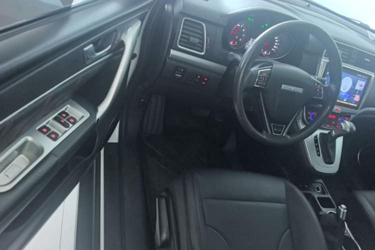 Used Haval M6 2019 1.5T DCT Two-Wheel Drive Value Edition China VI Standard Driver Seat