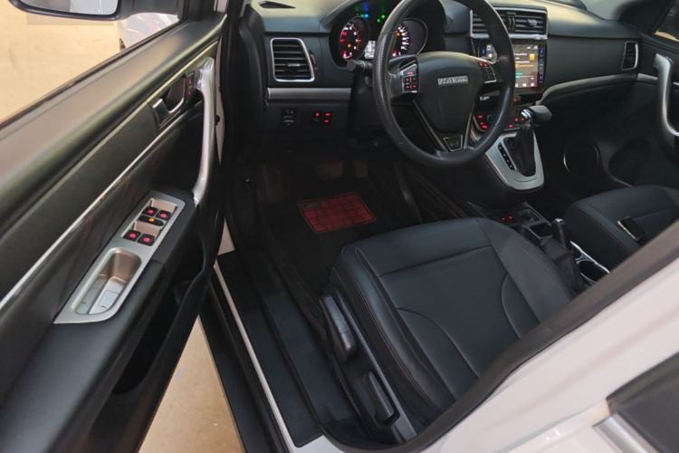 Used Haval M6 2019 1.5T DCT Two-Wheel Drive Value Edition China VI Standard Driver Seat