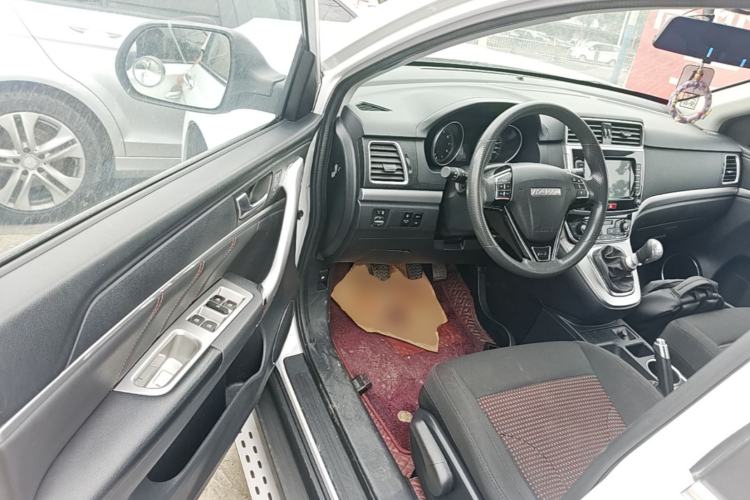 Used Haval M6 2019 1.5T Manual Two-Wheel Drive Urban Version China VI Standard Driver Seat