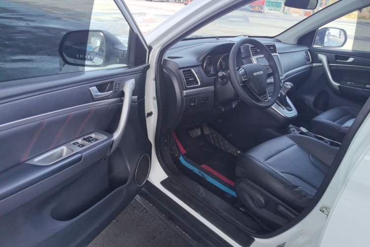 Used Haval M6 2019 1.5T DCT Two-Wheel Drive Value Edition China VI Standard Driver Seat