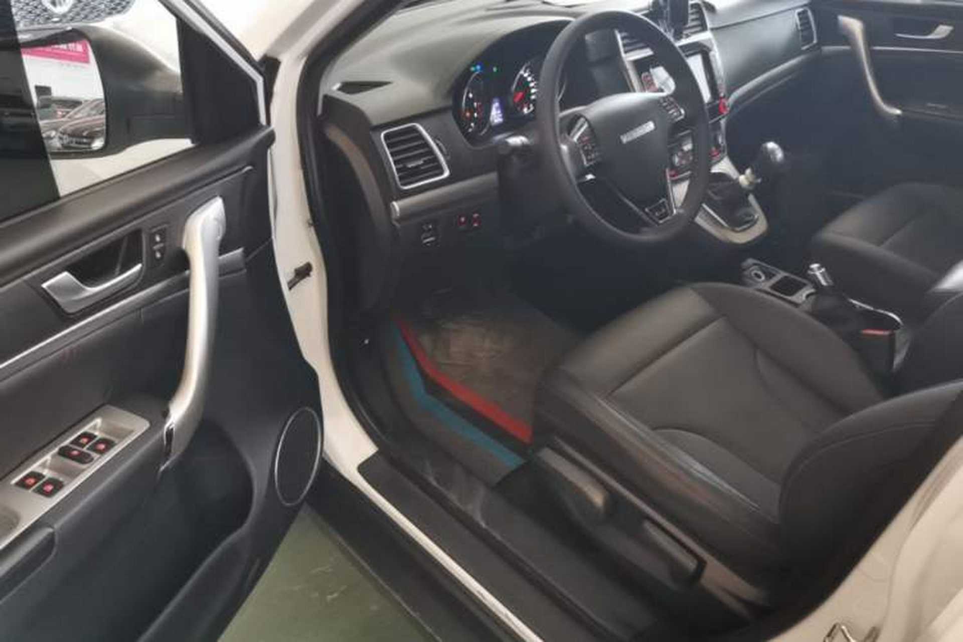 Used Haval M6 2019 1.5T Manual Two-Wheel Drive Elite Version China VI Standard Driver Seat