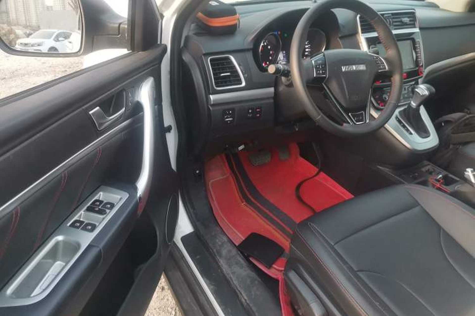 Used Haval M6 2019 1.5T DCT Two-Wheel Drive Elite Version China VI Standard Driver Seat