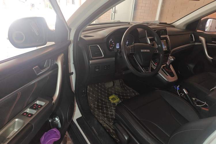 Used Haval M6 2019 1.5T DCT Two-Wheel Drive Value Edition China VI Standard Driver Seat