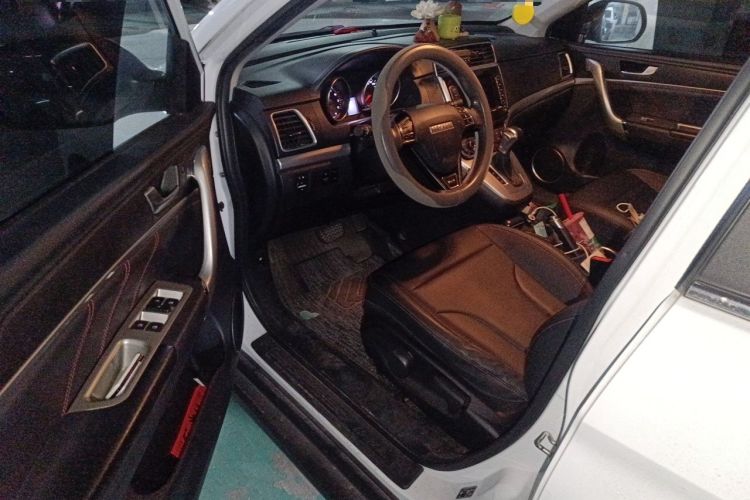 Used Haval M6 2019 1.5T DCT Two-Wheel Drive Value Edition China VI Standard Driver Seat