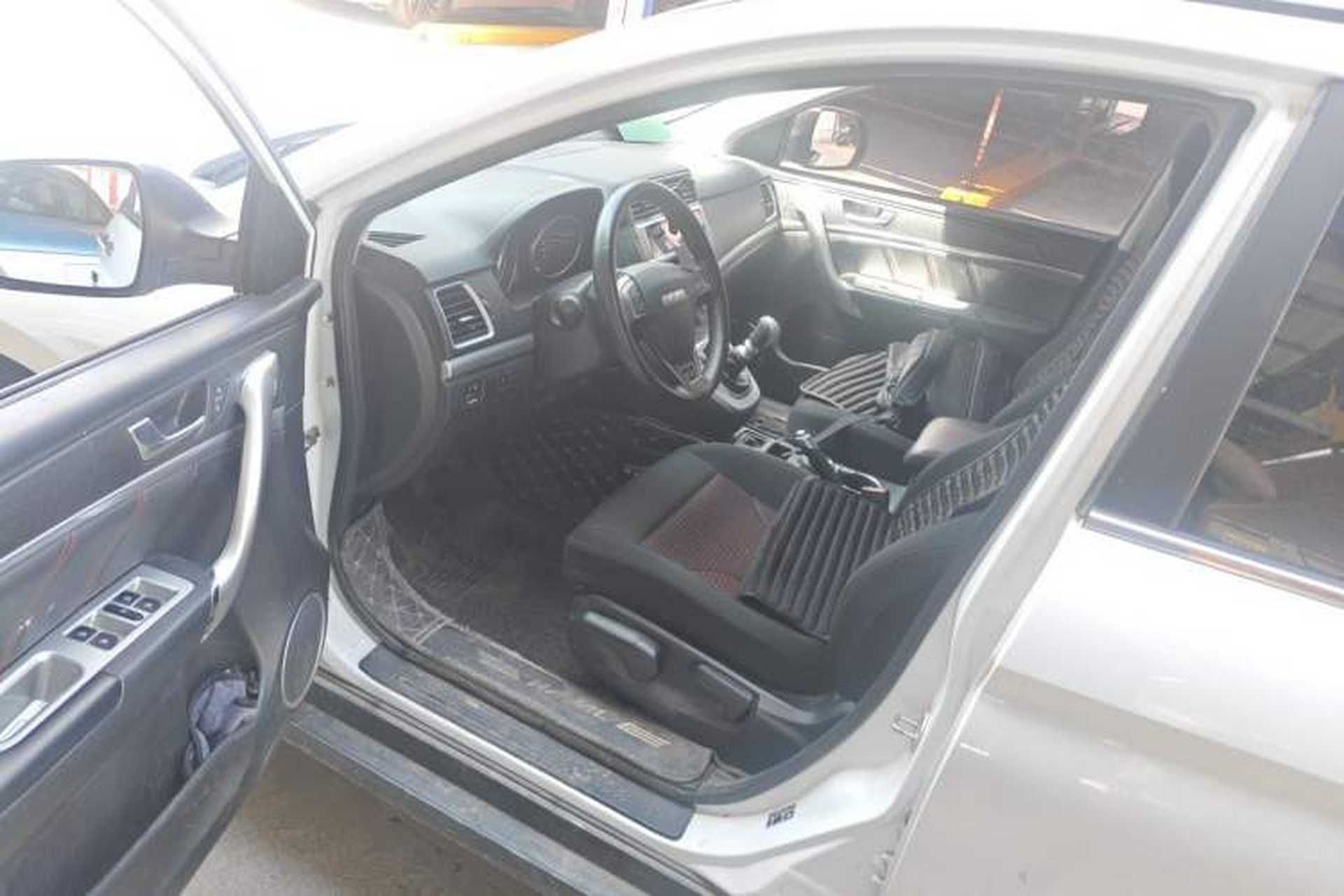 Used Haval M6 2019 1.5T Manual Two-Wheel Drive Urban Version China VI Standard Driver Seat