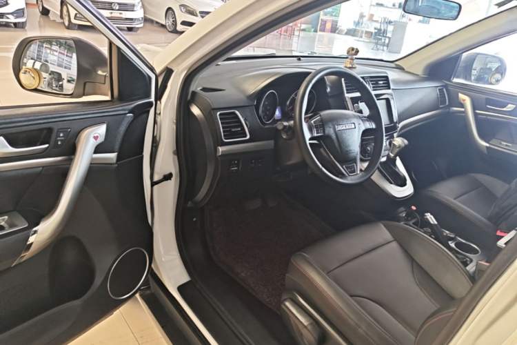 Used Haval M6 2019 1.5T DCT Two-Wheel Drive Elite Version China VI Standard Driver Seat