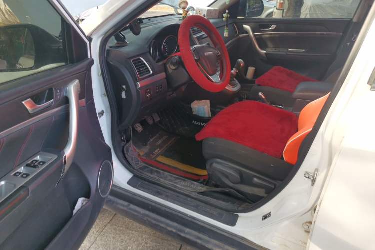 Used Haval M6 2019 1.5T Manual Two-Wheel Drive Urban Version China V Standard Driver Seat