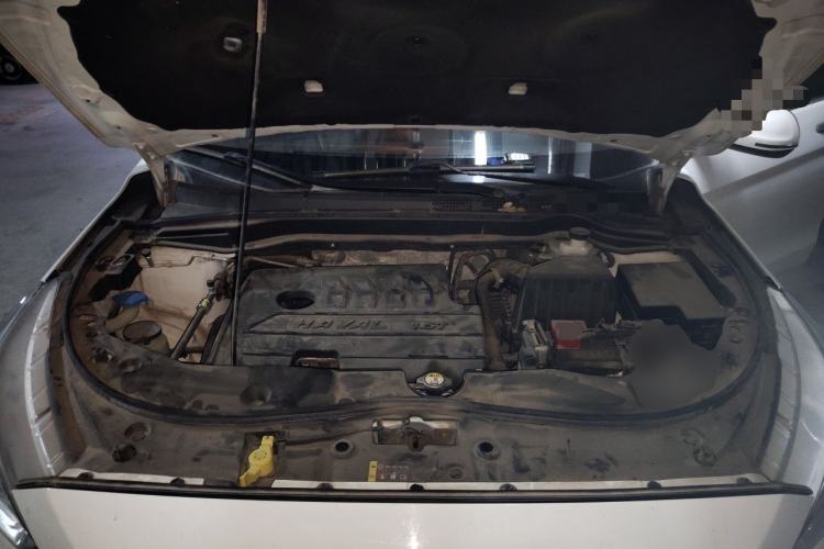 Used Haval M6 2019 1.5T Manual Two-Wheel Drive Urban Version China VI Standard Engine Bay