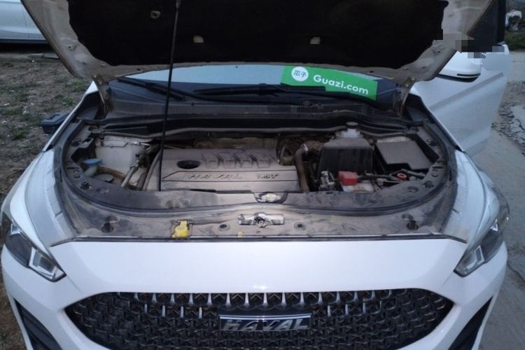 Used Haval M6 2019 1.5T Manual Two-Wheel Drive Urban Version China VI Standard Engine Bay