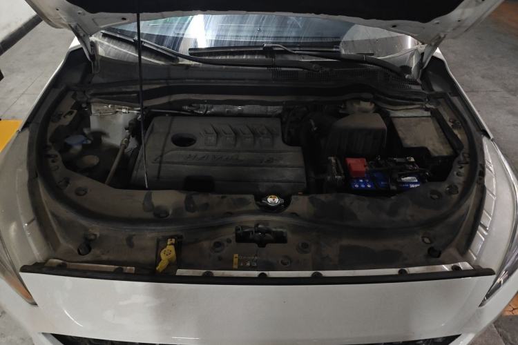 Used Haval M6 2019 1.5T Manual Two-Wheel Drive Elite Version China VI Standard Engine Bay