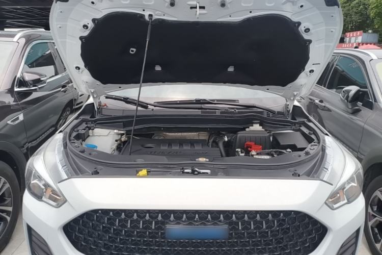 Used Haval M6 2019 1.5T DCT Two-Wheel Drive Elite Version China VI Standard Engine Bay