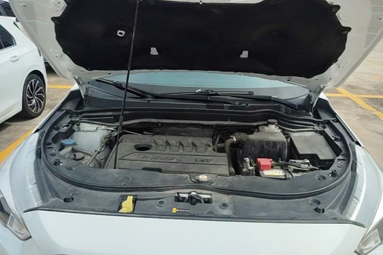 Used Haval M6 2019 1.5T Manual Two-Wheel Drive Elite Version China VI Standard Engine Bay