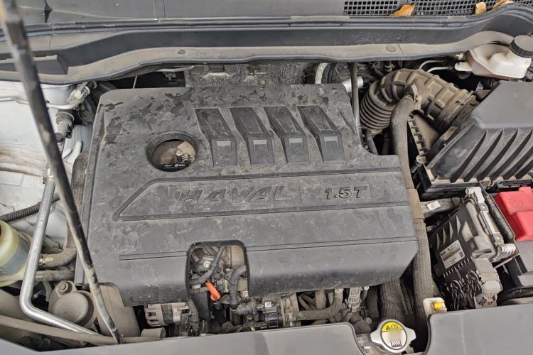 Used Haval M6 2019 1.5T DCT Two-Wheel Drive Elite Version China VI Standard Engine Bay