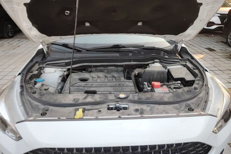 Used Haval M6 2019 1.5T DCT Two-Wheel Drive Elite Version China VI Standard Engine Bay