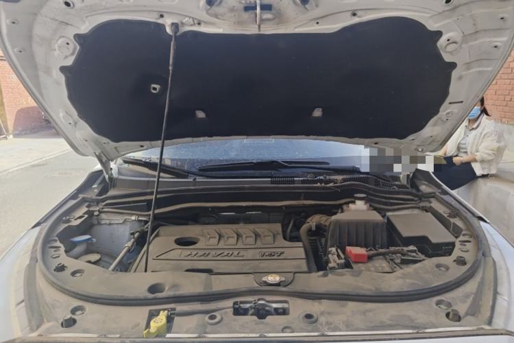 Used Haval M6 2019 1.5T Manual Two-Wheel Drive Urban Version China VI Standard Engine Bay