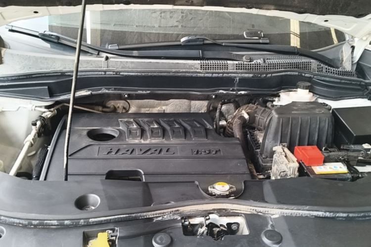 Used Haval M6 2019 1.5T Manual Two-Wheel Drive Elite Version China VI Standard Engine Bay