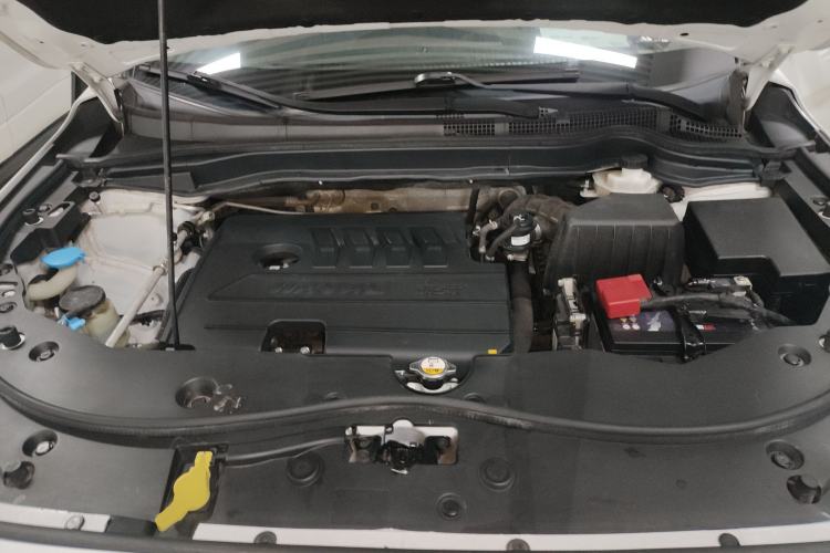 Used Haval M6 2019 1.5T DCT Two-Wheel Drive Elite Version China V Standard Engine Bay