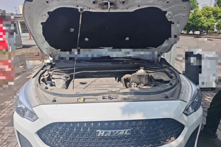 Used Haval M6 2019 1.5T Manual Two-Wheel Drive Elite Version China VI Standard Engine Bay