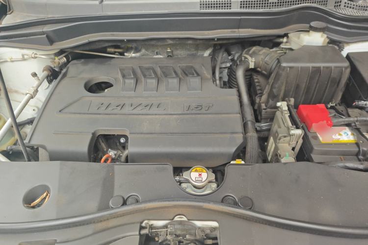 Used Haval M6 2019 1.5T Manual Two-Wheel Drive Elite Version China VI Standard Engine Bay