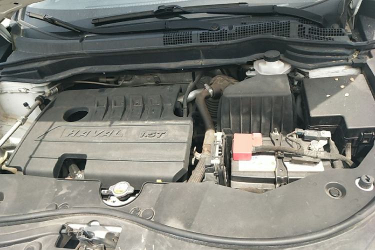 Used Haval M6 2019 1.5T Manual Two-Wheel Drive Elite Version China VI Standard Engine Bay